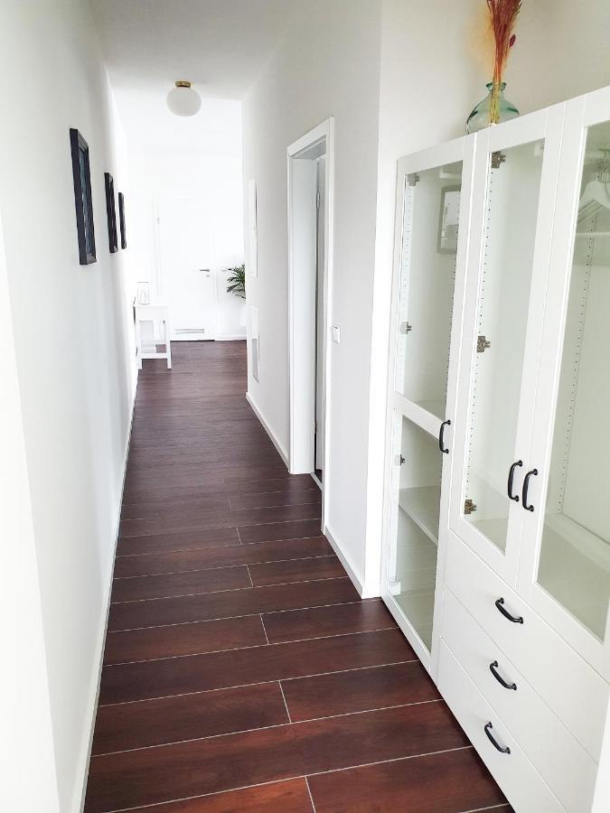 Pb Ferienwohnungen - Fewo 7 - Stilvoll Eingerichtetes Apartment Im Herzen Senftenbergs Exterior photo